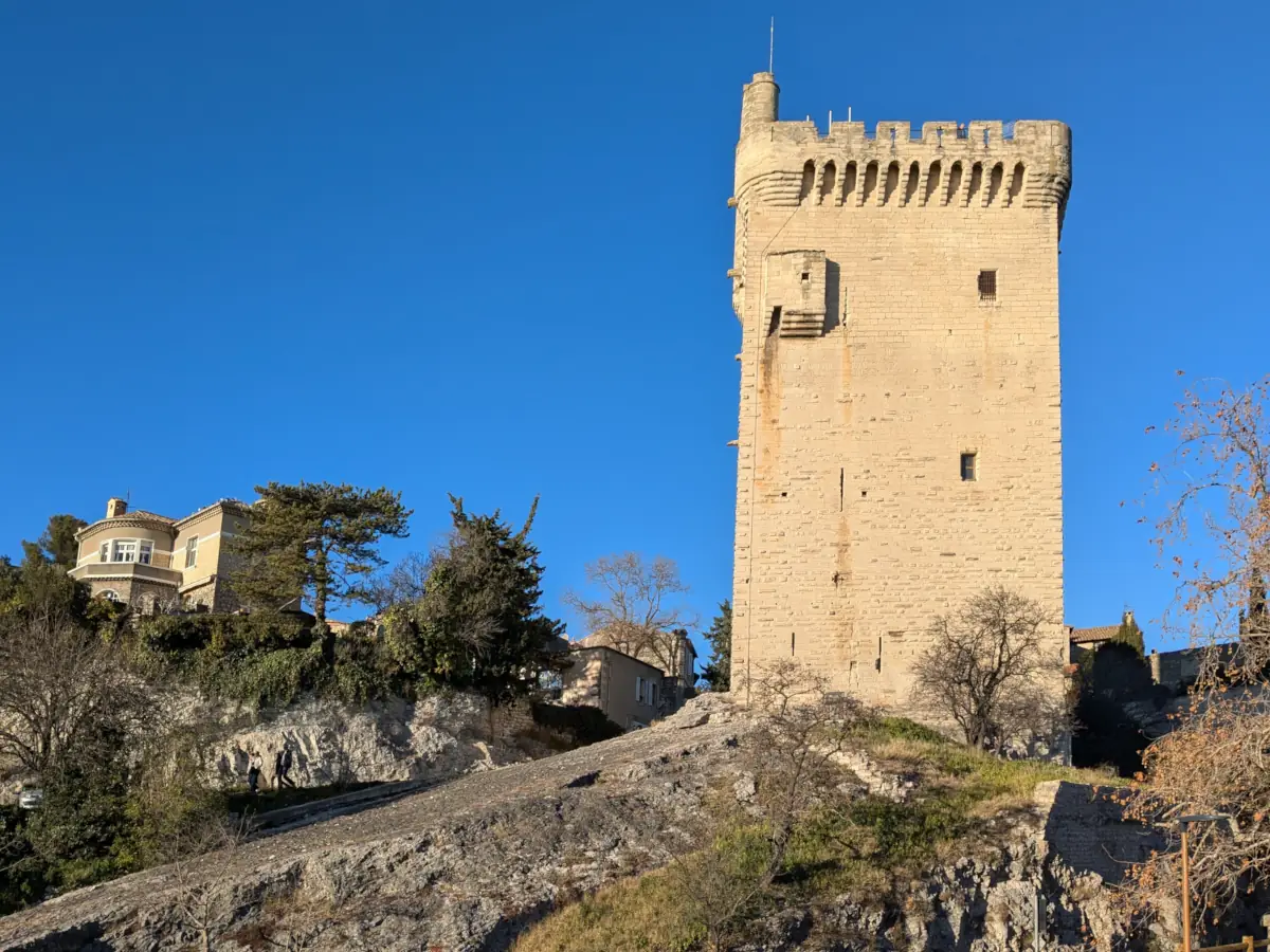 Tour Philippe-le-bel à Villeneuve-lès-Avignon © VF