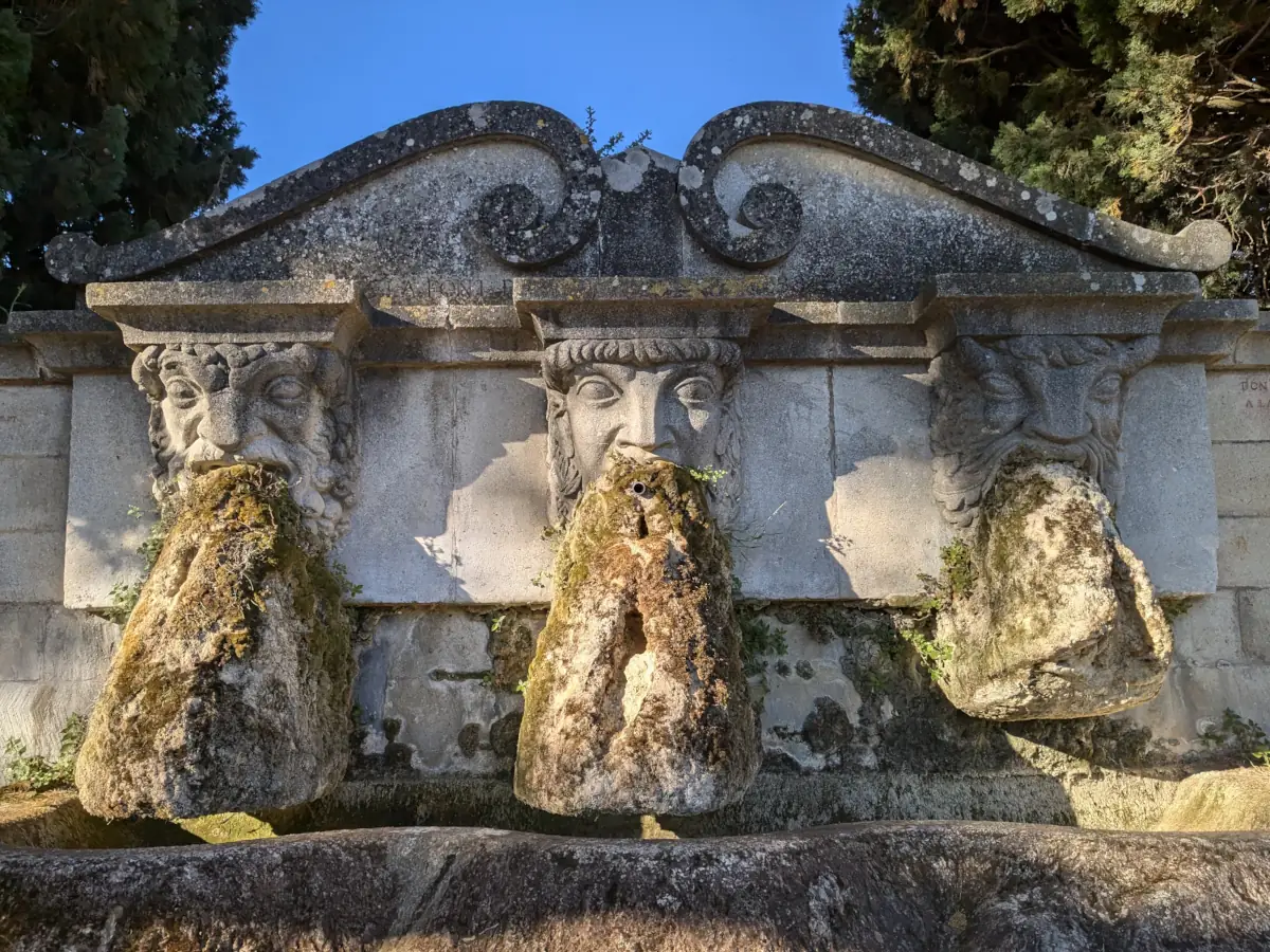 Brunnen von Lourmarin © VF