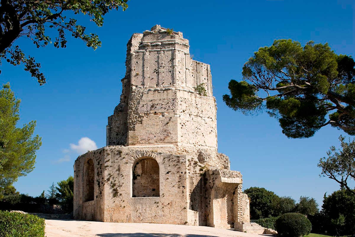 Nîmes, La Tour Magne © C.Recoura