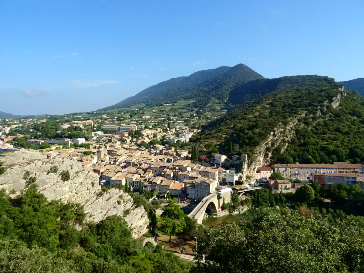 Nyons in den Baronnies Provençales © VF